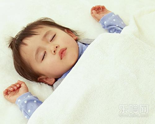 宝宝一直哭闹不睡觉是什么原因,宝宝一直哭闹