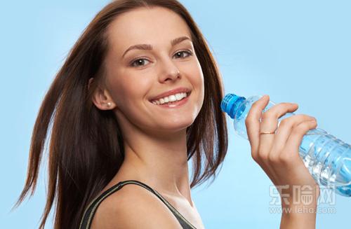 生完孩子后皮肤又干又痒怎么办,产后皮肤干燥