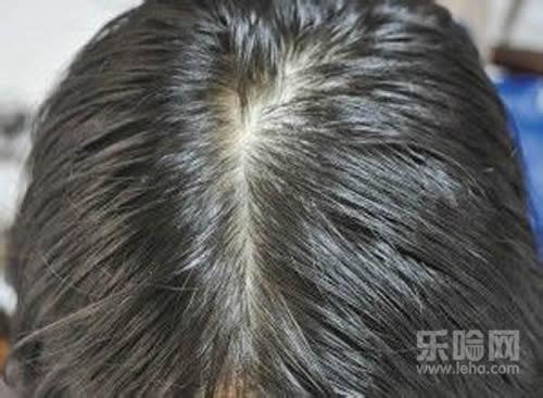 染发膏自己染怎么用,自己买的染发膏怎么用-乐