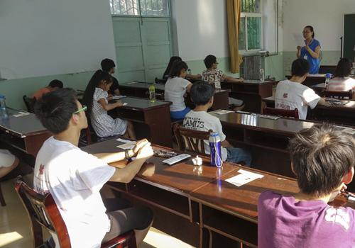 为艾滋感染者设独立高考考场引热议 当地教育