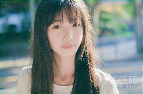 几周岁来月经初潮正常,初潮延后是什么原因,-乐