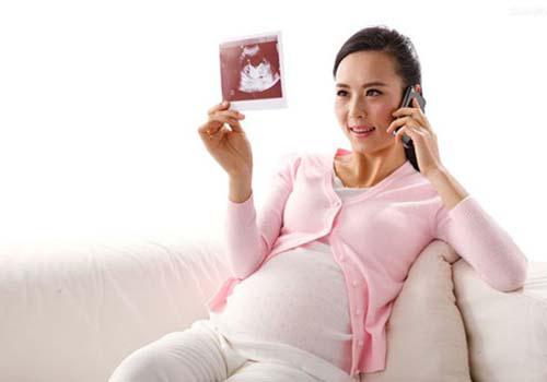 孕期玩手机怎样减少辐射?这样做对孕妇、胎儿