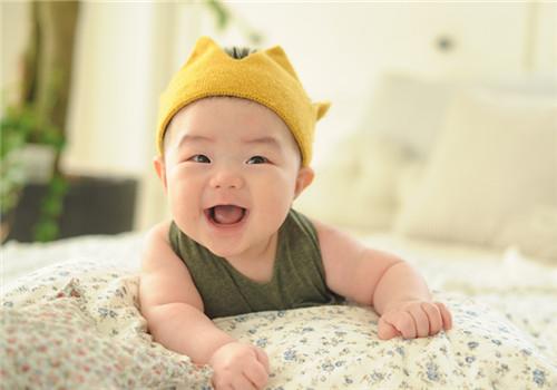 宝宝皮肤黑是什么原因