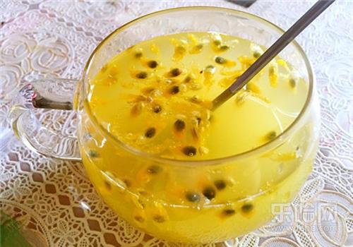 百香果可以和牛奶一起吃吗