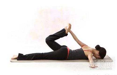 练瑜伽对腰部有好处吗,瑜伽练腰的动作图片-乐