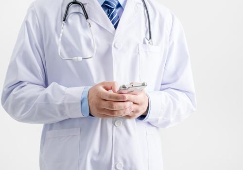 大脚趾被砸指甲变黑怎么缓解疼痛,指甲被砸黑