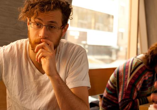 大脚趾被砸指甲变黑怎么缓解疼痛,指甲被砸黑