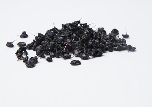 黑枸杞子泡水喝的功效