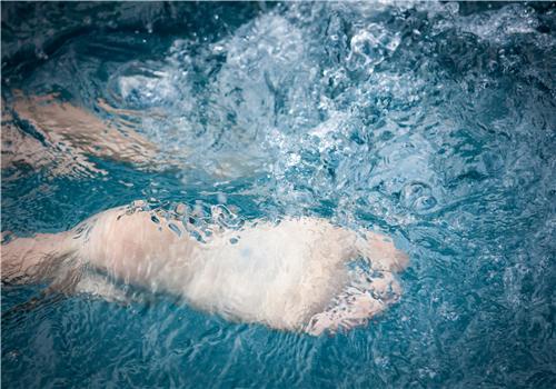 水母漂和仰漂哪个更好