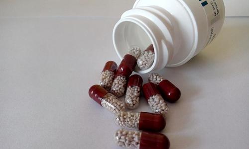 一到秋天就咳嗽怎么回事,晚上咳嗽厉害怎么办