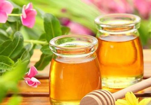 百香果可以和蜂蜜一起泡水吗 百香果和蜂蜜一