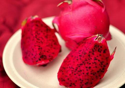 火龙果是什么季节的水果 吃火龙果有什么好处