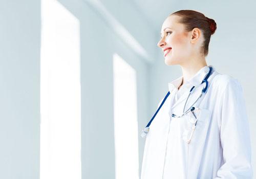 土豆敷脸的正确方法,怎么用土豆片敷脸,土豆片