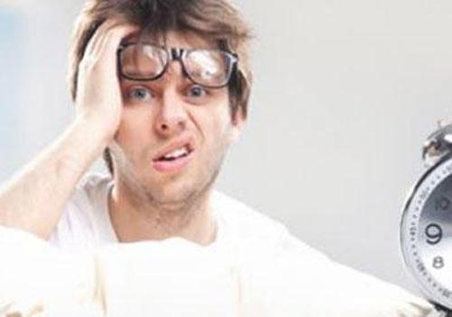 早晨起来头疼是怎么回事,起床后头疼是怎么回