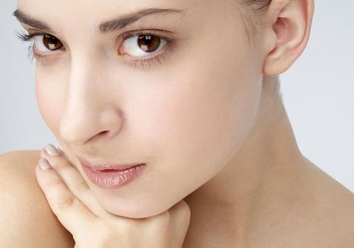 口粉刺会自己消失吗,封闭性粉刺自己会好吗-乐