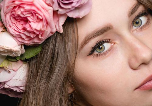 鼻子出油多是什么原因,鼻子出油是因为缺水吗