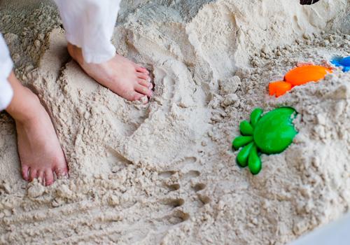 大脚指甲变厚变黄是怎么回事,脚趾甲变厚发黄