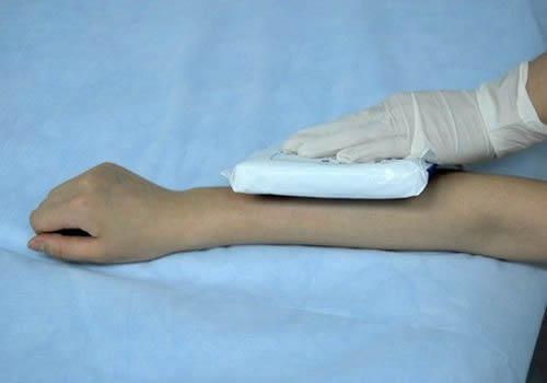 冰敷多久可以消肿,冰敷消肿一般要多久,冰敷多