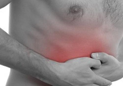 男性左下腹部隐痛的原因,男性左下腹部疼痛的