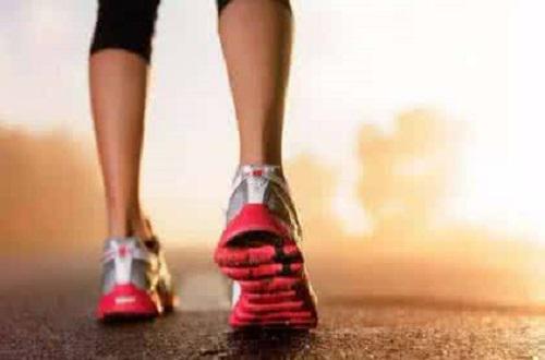 倒退走路有什么好处,倒着走路的好处-乐哈健康