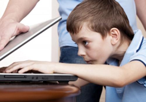 小孩高烧不退怎么办,小孩发烧39度怎么办,孩子