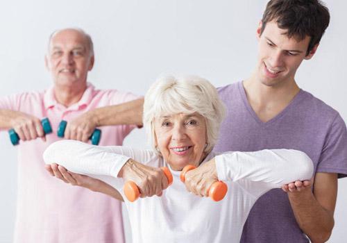 眼睛哭肿用冷水敷