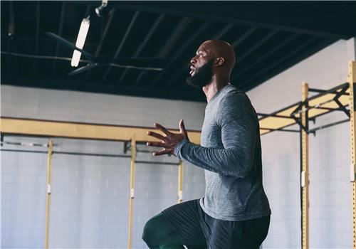 男生平板支撑的好处和坏处,男生平板支撑有什