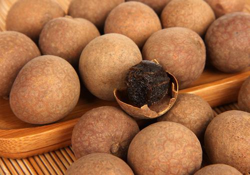 桂圆泡酒要去皮去核吗 桂圆皮泡酒有什么作用