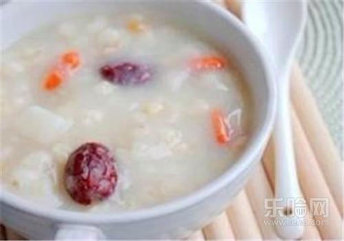 面瘫吃什么有助于恢复,面瘫吃什么食物最好,面