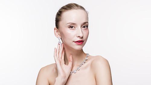 掏耳朵一碰到耳壁就疼,耳朵里面一碰就疼是怎