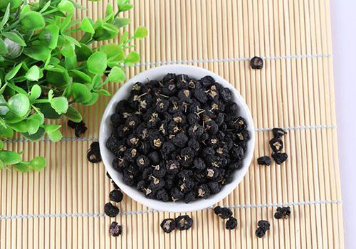 变成白色的 是真的吗 黑枸杞真的有那么好吗-乐