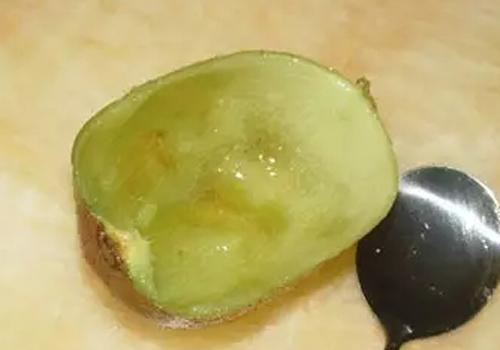 猕猴桃皮可以敷脸吗 猕猴桃皮敷脸会怎样-乐哈