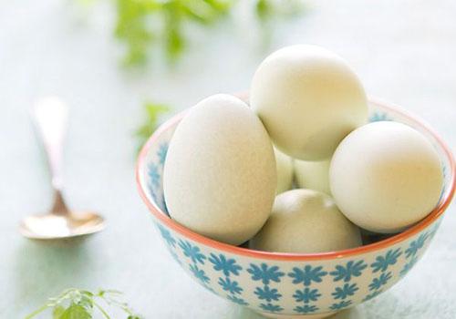 生鸡蛋外壳发霉能吃吗,蛋壳表面发霉还能吃吗