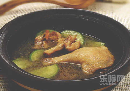 秋季喝什么汤养生,秋季养生喝什么汤-乐哈健康