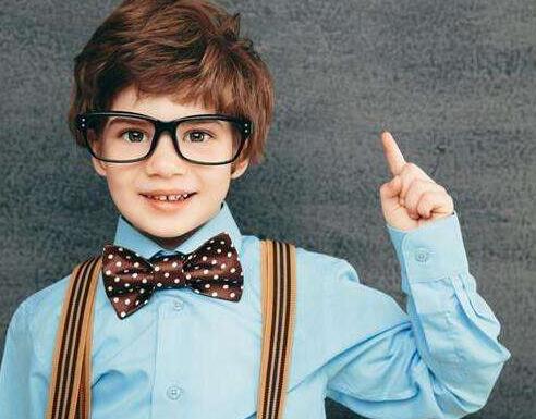 儿童近视治疗最佳时间 出现这些情况要尽早就