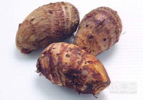 芋头发绿还能吃吗,芋头发青还能吃吗,芋头变绿