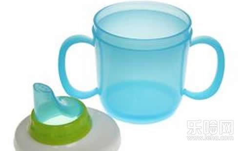 鸭嘴杯和吸管杯的区别,鸭嘴杯与吸管杯的区别