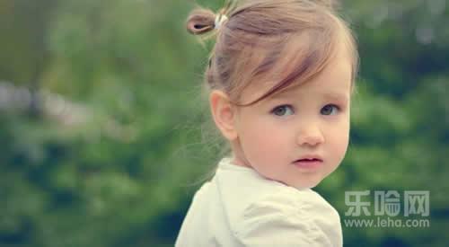 便秘可以喝蜂蜜水吗,小孩便秘能喝蜂蜜水吗-乐