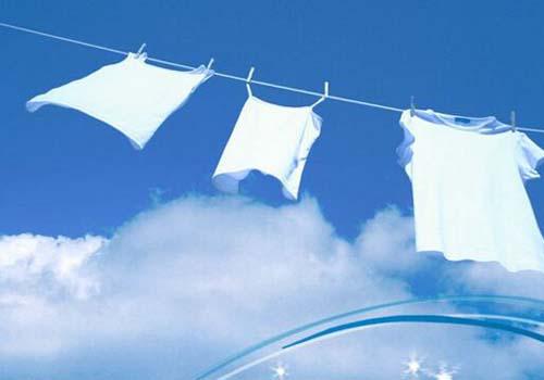 卫生纸和衣服一块洗了怎么办,洗毛衣时粘上纸