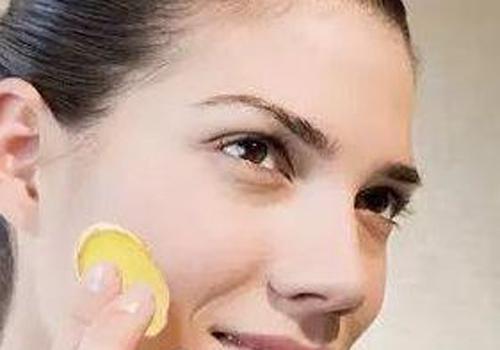 生姜擦脸真的能祛斑吗,生姜擦脸祛斑要多久-乐
