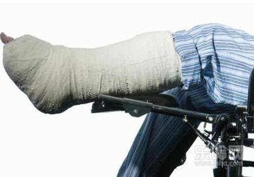 骨折愈合大致分为三期