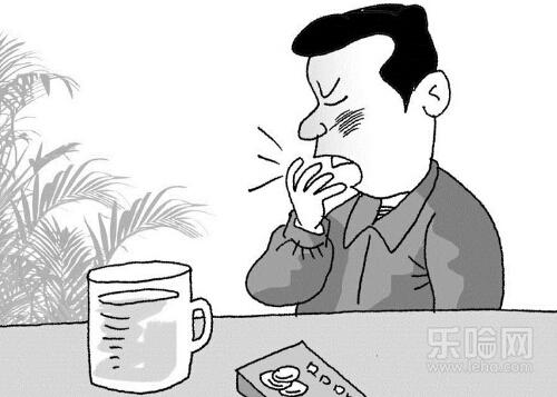 喝水时喉咙有阻碍是怎么回事,喝水有点发噎怎