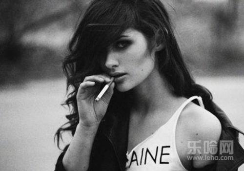 骨折能抽烟吗,骨折抽烟有影响吗,骨折抽烟有没