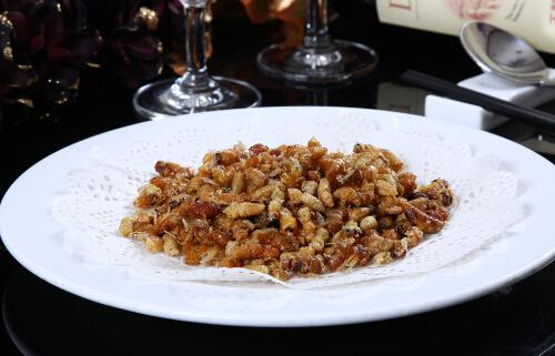 云南发生吃野生蜂蛹中毒事件 专家提醒吃时别