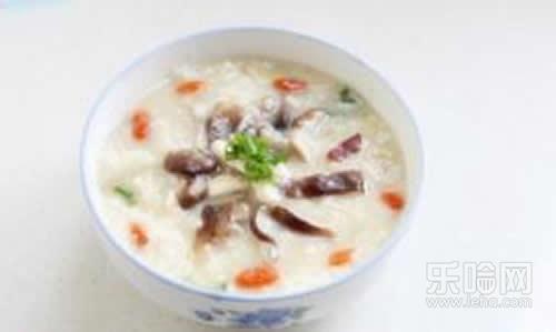 怀孕初期不想吃东西怎么办,怀孕初期不想吃饭