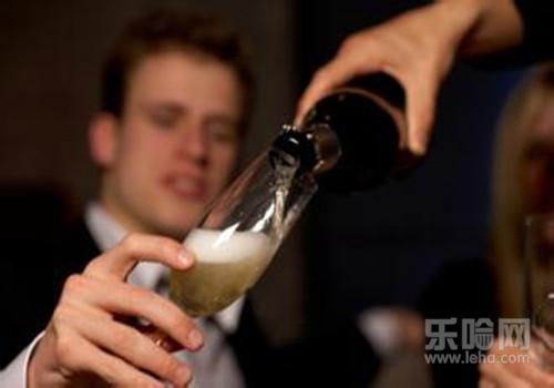 危害,酗酒的危害有哪些,酗酒的危害有哪12个-乐