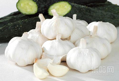 大蒜吃多了会怎么样,大蒜吃多了有什么副作用