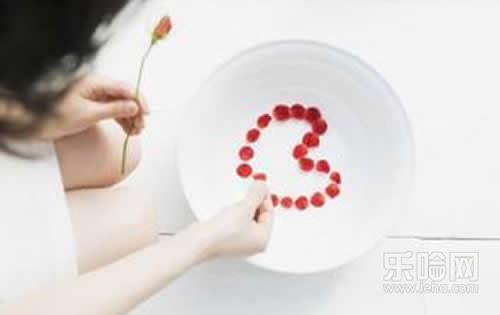 怀孕两个月胎儿停止发育的症状,怀孕两个月胎