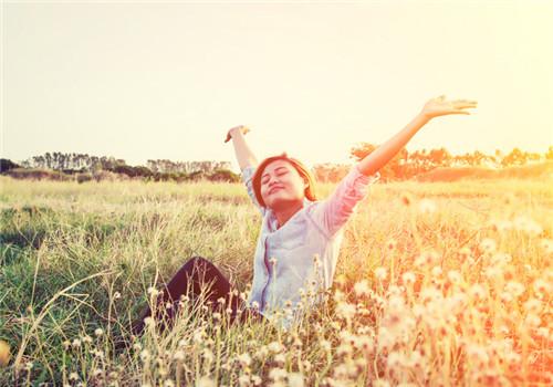 肩周炎是怎么引起的