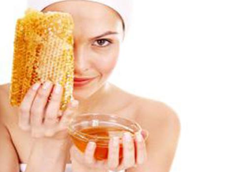 天天用蜂蜜敷脸好吗 天天用蜂蜜敷脸会怎样?多